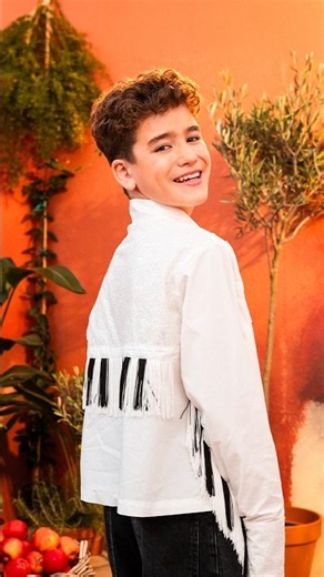 Alec started playing piano at 5 years old, guitar at 6 and co-wrote his #JESC song for France 🇫🇷