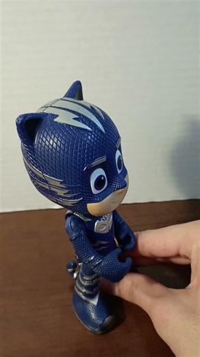 PJ Masks Super Sized Gekko! - PJ Masks Toys Shorts #pjmasks