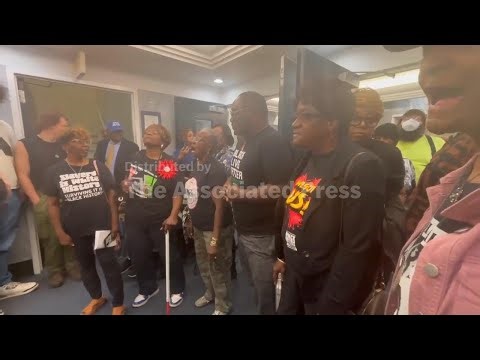 Protesters rally at Alabama Senate as lawmakers weigh redistricting legislation
