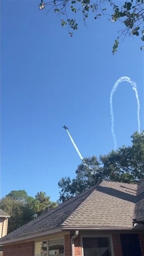 Blue Angels #6 High Speed Pass Over My House | Blue Angels F/A-18 Super Hornet Screams