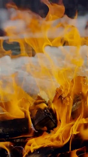 How to Build a Chimney Stack Cooking Fire #openfirecooking