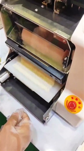 #标准款智能寿司铺饭机 #自动铺饭机 #寿司米饭板机 #寿司米皮机 #Rice Mat Robot #Norimaki Sheet Machine #Rice Sheet Maker #Norishe