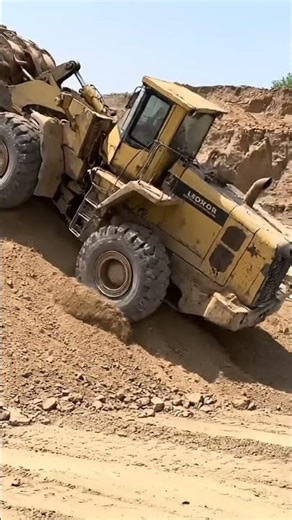 Heavy Equipment Chaos! Excavator & Loader Take a Wild Tumble Downhill 🚧