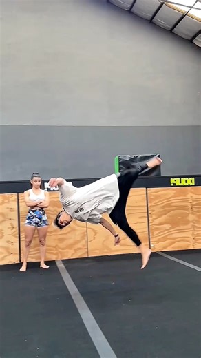 AERIAL Tutorial 🔥 #acrobatics #capoeira #gymnast #parkour | Alex Destreza