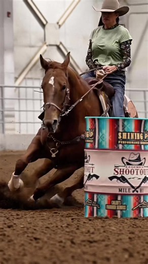 Legends Shootout Barrel Racing: Cathi Hadley 15.727 Run Highlights