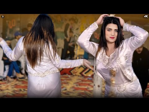 Hamara Haal Hum Kya Batain , Urwa Khan Bollywood Dance Performance , SGStudio 2025