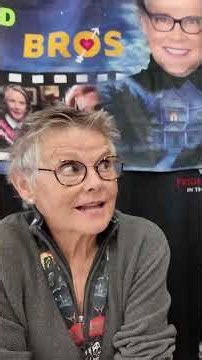 Amanda Bearse Talks MARRIED WITH CHILDREN! 📺😂 #marriedwithchildren #amandabearse #marcydarcy