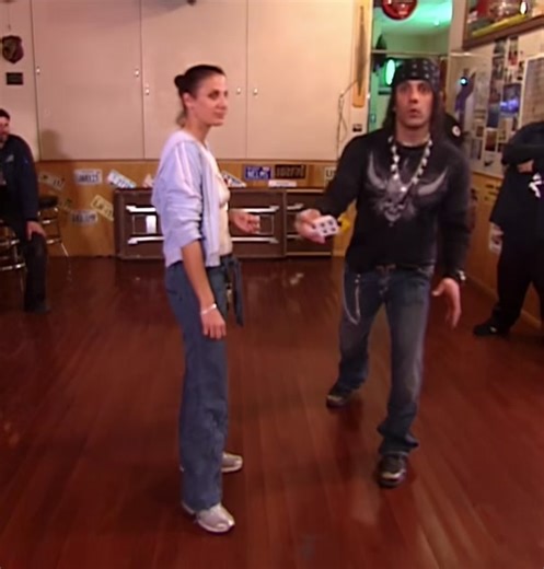 Mastering Card Tricks: The Queen of Clubs Reveal