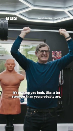 Louis Theroux lifts weights with Ashley Walters - BBC