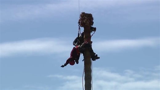 ALERT: Helicopter rescues a tree trimmer from the top of a tree after he suffers a medical emergency and fell unconscious.A tree trimmer working in San Jose suffered a medical emergency, leaving him unconscious and stuck on top of the tree.Unable to help from the ground, the San Jose Fire Department called in a Cal Fire helicopter to help rescue the man.Assistant Fire Chief James Dobson stated, “This is the first time they have done an aerial pick off of a tree of this type. We are typically abl