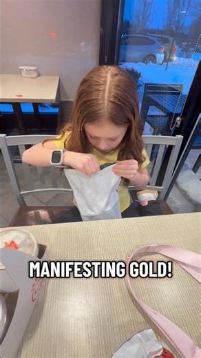 GOLDEN CHICK-FIL-A CUP HUNT🥤🤭🏆 #trending #tiktok #viral #fastfood #gold #collectibles #shorts