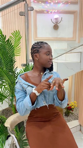 Vidéos de Djamila Camara (@djamii224) avec son original - AB MUSICQUE 🎤🇬🇳