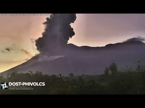Kanlaon Volcano Eruption Ignites Wildfire Downslope (Mar 15, 2026)