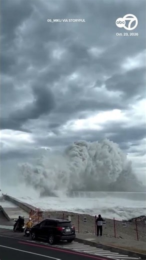 Massive waves crash into Taiwan coast Typhoon Champi nears