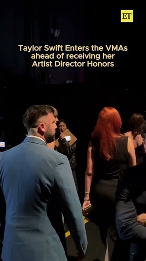 It was a standing 0vation for Taylor Swift at the #VMAs ahead of her Artist Director honor. 🤩