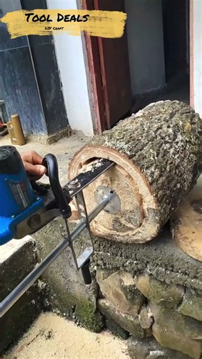 🪵 🔄 The Hollow Out Process of Wooden Tree Trunks