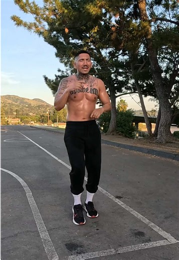 700 PUSH UP BURPEES-7 PUMP FULL VIDEO ON MY YOUTUBE CHANNEL: MOSES CUEVAS #burpees #calisthenics #fitness #exercise #faith