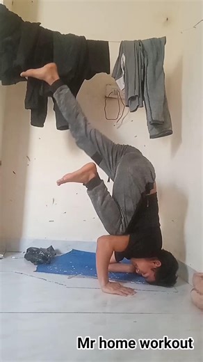 Learn Handstand in 7 Easy Steps | Beginner Home Workout 🔥#shorts #shortvideo #fitness