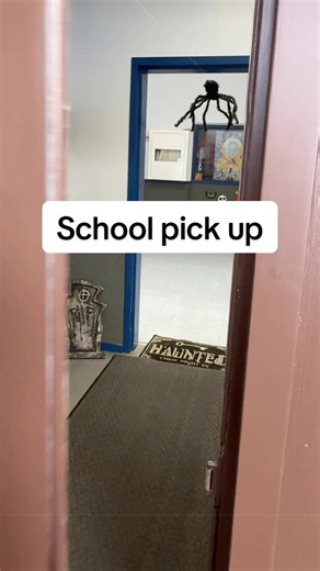School pick up in remote Alaska! And our school is decorated for Halloween! 👻 🎃 #alaska #schoolpickup #schoollife #schoolpickupline #alaskalife