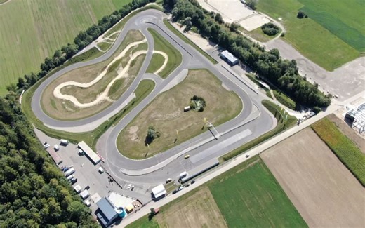 71 ans après un drame ayant fait des dizaines de morts, nos voisins autorisent à nouveau la course sur circuit