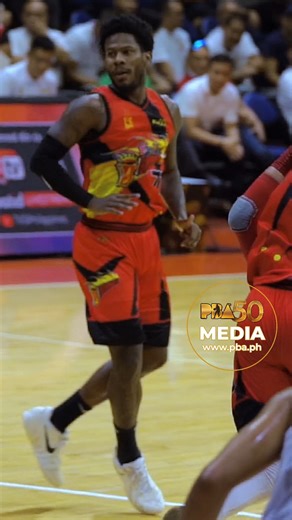 CJ Perez leads SMB with 8 points at halftime. #SEMIFINALS 🔴 LIVE ON: PBA Rush, RPTV ch9, Pilipinas Live & One Sports YouTube! ➡️ Tickets available here: https://www.ticketnet.com.ph/ #PBA50 #PhilCup #PBA50LID | PBA