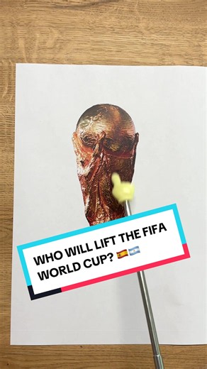 Only one can lift the famous #FIFAWorldCup trophy 🏆 Who will it be, Spain or Argentina? 🍿