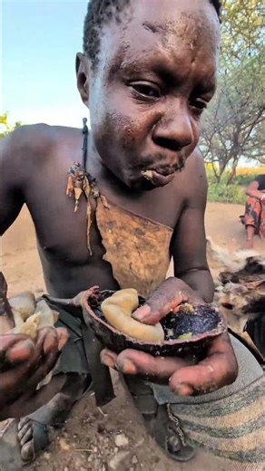 The daily life and diet of the Hazarbi tribe #africa