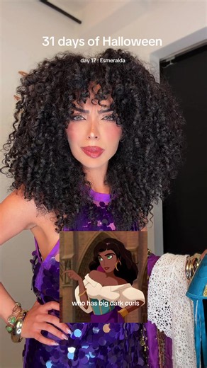 day 17 of 31 days of Halloween : Esmeralda 💜✨ #curlyhairhalloween#halloweencostumeideas #esmeralda #esmeraldacosplay #thehunchbackofnotredame