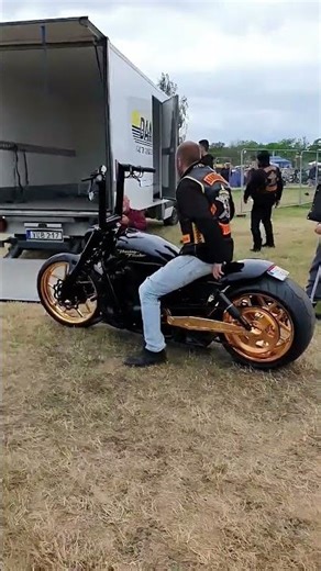 Gold Details, Black Attitude 😎🏍️