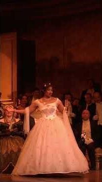 La Traviata – Brindisi #LaTraviata #TheRoyalOpera #Verdi #Brindisi #RoyalBalletAndOpera