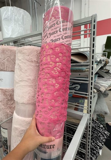 juicy couture pink leopard print rug at Burlington 🐆🎀 so much Valentines stuff coming out already #juicycouture #burlington #burlingtonfinds #shopwithme #shoppingvlog