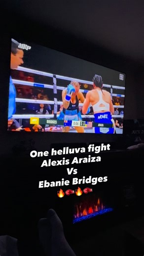SWEET SCIENCE BOXING CLUB on Instagram: "Ebanie Bridges vs @Alexis araiza helluva fight ladies one helluva fight 🔥🔥🔥 .. Follow @sweetsciencefitness .. #boxing #femaleboxing #womenboxing #mostvaluablepromotions #sweetsciencefitnessatlanta"