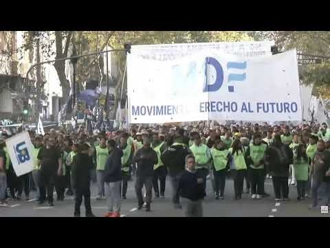 LIVE: Argentine Workers March on International Workers’ Day in Buenos Aires