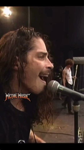 Soundgarden: The Crushing Fury of "Jesus Christ Pose" Live at Pinkpop (1992) ⚡#Soundgarden #Shorts