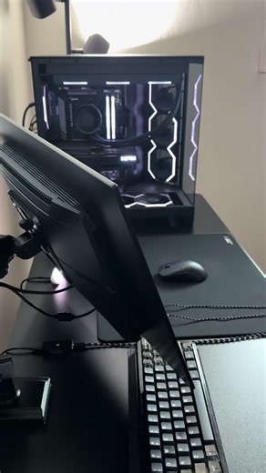 Gigabyte GO27Q24G OLED 27