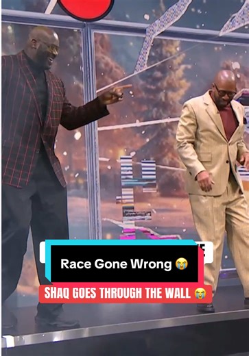 @ShaqDieselONeal had a little too much dip on his chip 😂😂 #NBA #NBAXmas #Shaq #Kenny #TNT