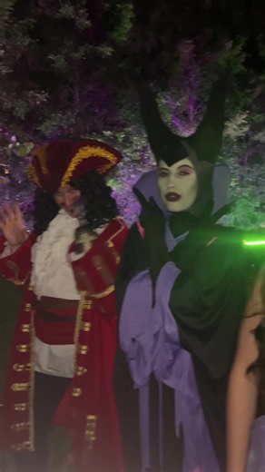 Fine. Now I’m the bad guy 😈😈 New parody out now! “I’ve got a scheme” inspired by the Disney Villains 🎶🎶 #disneyvillains #disneyinspired #parody #halloween #musical @Tory Renee Hatcher 🌸☀️ @Noah Sunday-Lefkowitz @krystaleverdeen @jammel ives