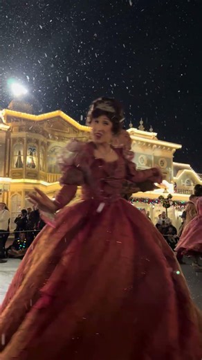ONCE UPON A CHRISTMASTIME PARADE | Mickey’s Very Merry Christmas Party | Walt Disney World