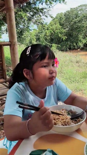 #บุ๊ค_ศุภกาญจน์ #เพลงเพราะ #เพลงลงสตอรี่ #มาเฟียบ้านนอก ก๋วยเตี๋ยวบ้านๆ🤤🤤😘
