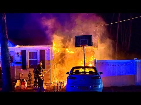 *Pre Arrival* 2nd Alarm Working House Fire In Brick New Jersey Heavy Fire 1-1-26