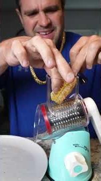 Turn honeycomb into crayons #satisfying #experiment