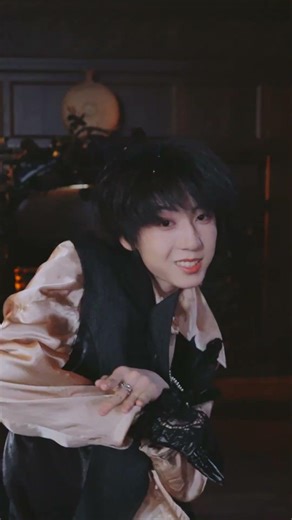 😈Devil by the Window🪟 #TF家族练习生 #TFFAMILY Yang Bowen #fyp #TXT