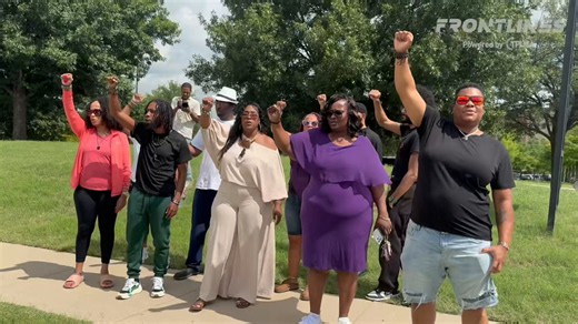 “We love our black youth, they deserve protection too!”Karmelo Anthony supporters are currently chanting outside of the Collin County courthouse about how black youth deserve to be protected. They lashed out at another local reporter today and are being aggressive with any media who attempt to interview them. @Savsays | @TPUSA