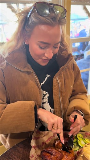 Dollywood Cinnamon Bread Highlights