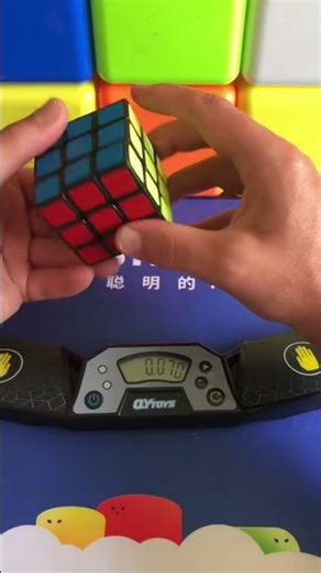 World record for solving Rubik’s cube 3x3 less than 0.070 seconds #shorts #rubikscube #world