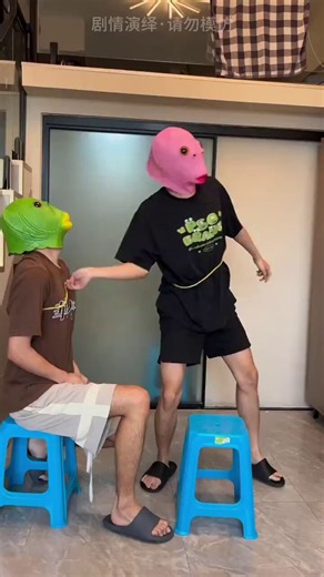 I hope this is the only footage of humans left when the aliens finally come to Earth.