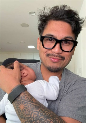 For weeks, monitors watched Sophie breathe for us. Now I wake up 3–4 times a night to check in on her. 😮‍💨 NICU parents, tell me I'm not the only one. Did it ever stop? #NICUgraduate #NICUparents #NICUdads #newdads #twodads