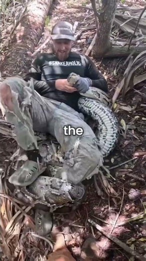 How to ESCAPE a Python’s Deadly Grip 😱 Survival Tip You’ll Pray You Never Need