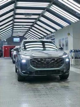 Inside How Audi Builds the 2026 Q3 SUV