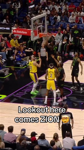 Zion Williamson's Incredible Dunk Moments in Basketball